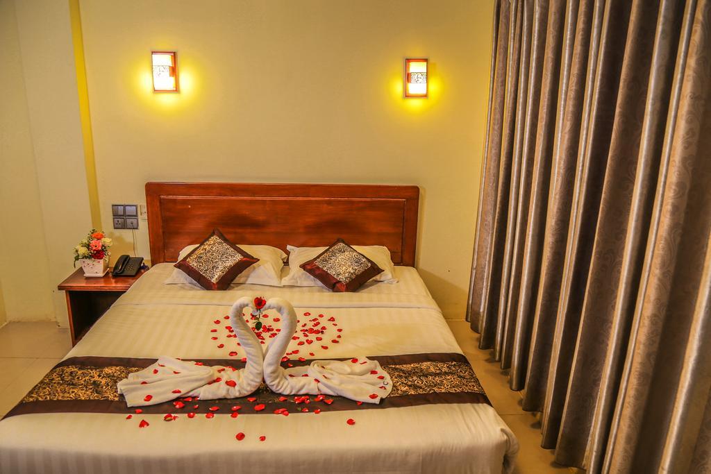 City Grand Hotel Mandalay Esterno foto