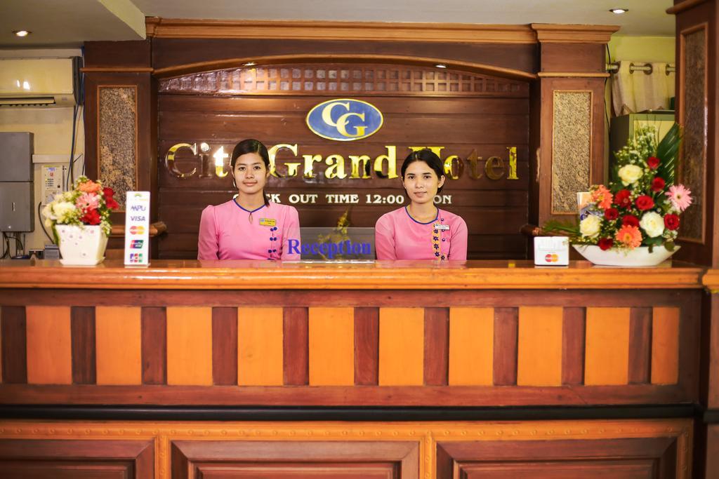 City Grand Hotel Mandalay Esterno foto