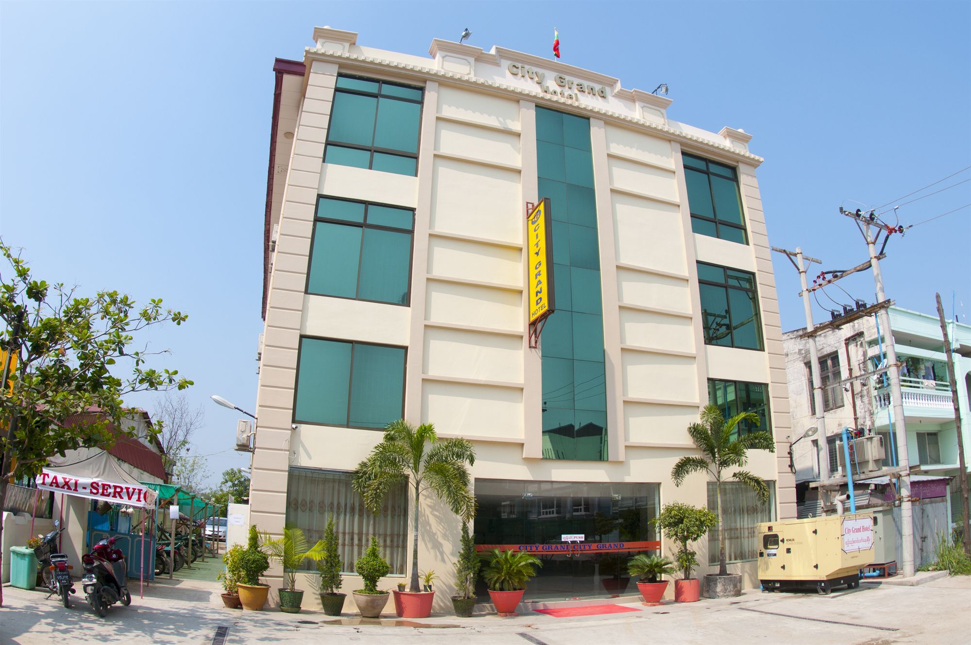 City Grand Hotel Mandalay Esterno foto