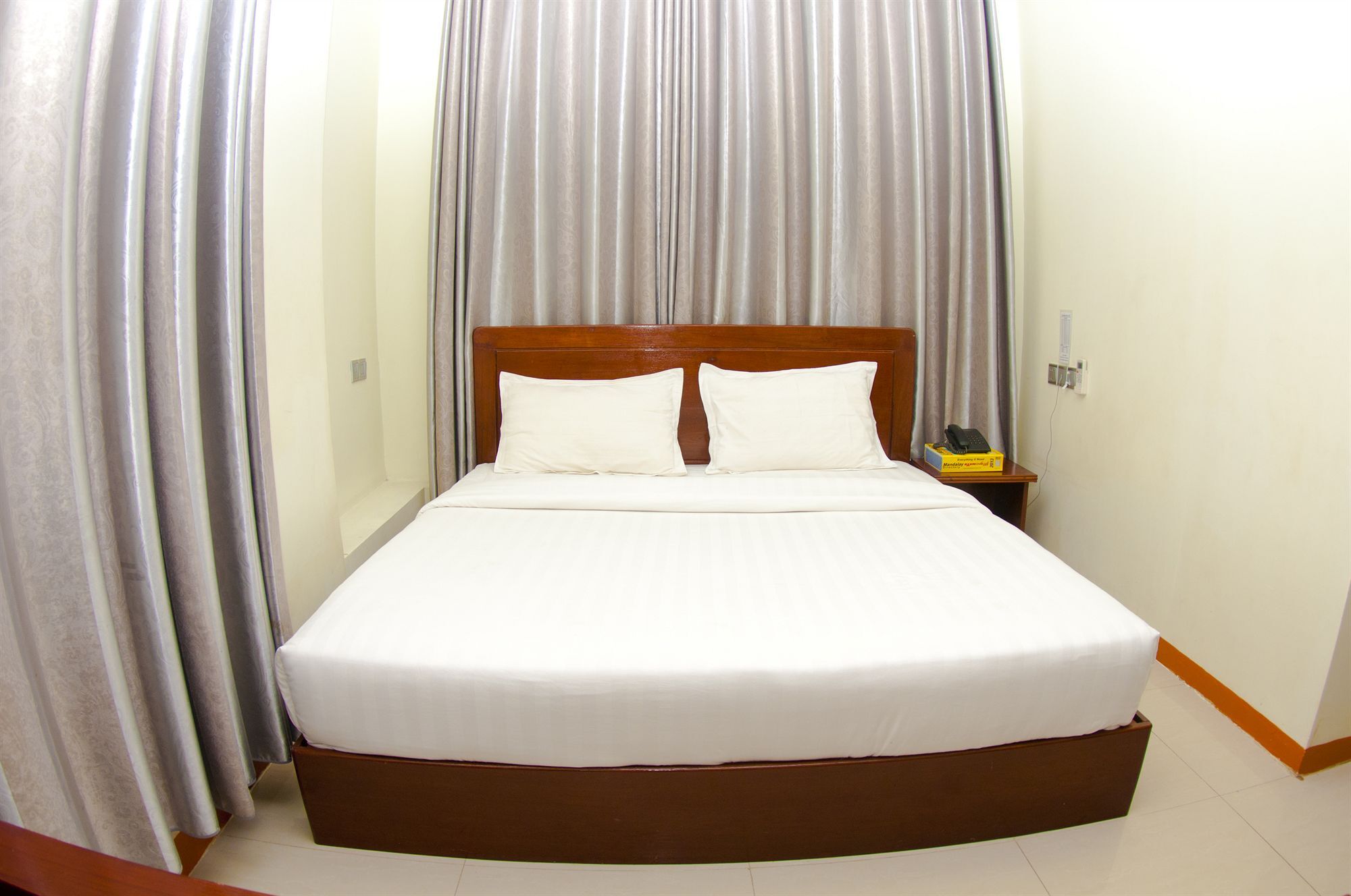 City Grand Hotel Mandalay Esterno foto