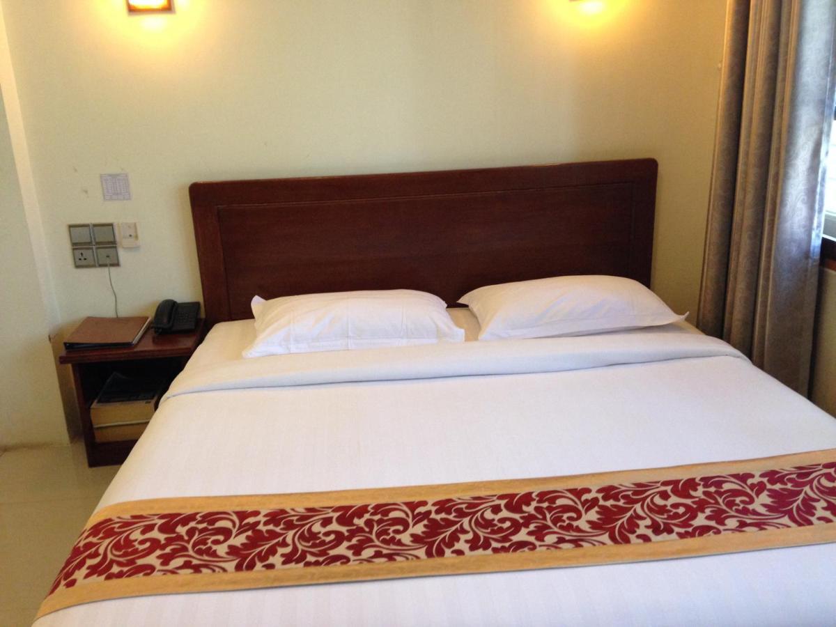City Grand Hotel Mandalay Esterno foto